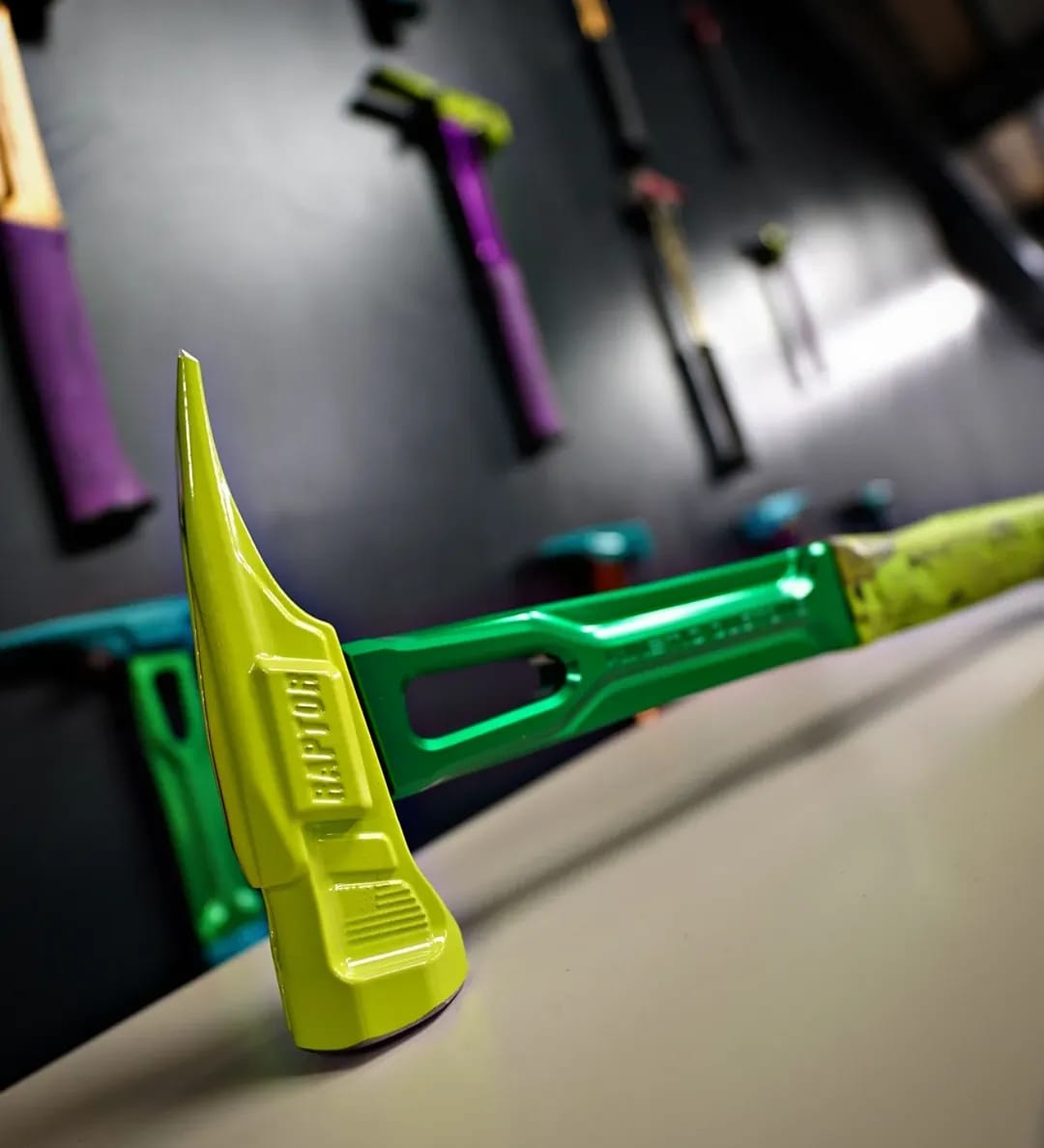 Kinetic Customs | Raptor Aluminium Hammer Handle - Kinetic CustomsTF Tools Ltd
