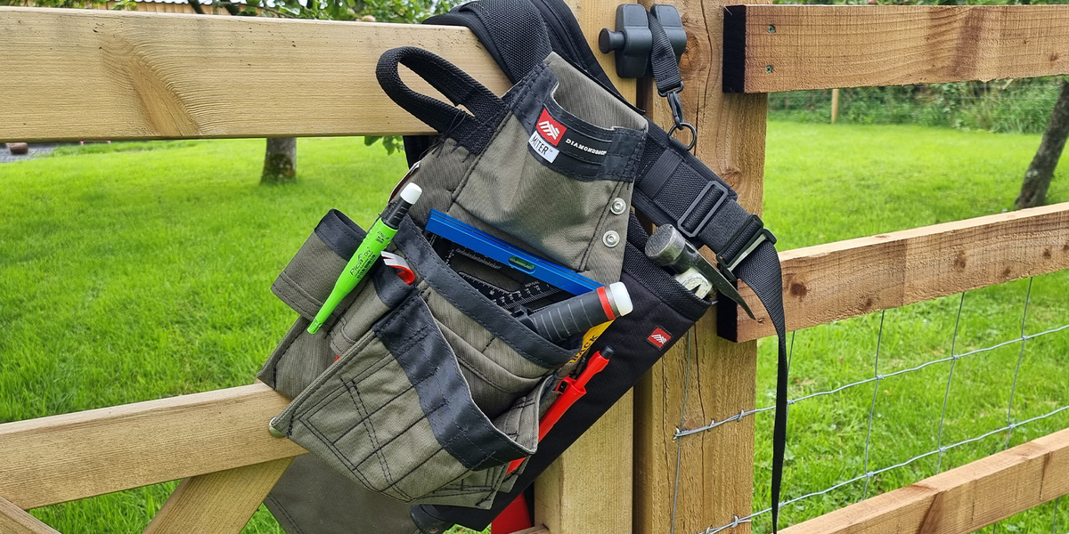 Diamondback miter pouch Clearance