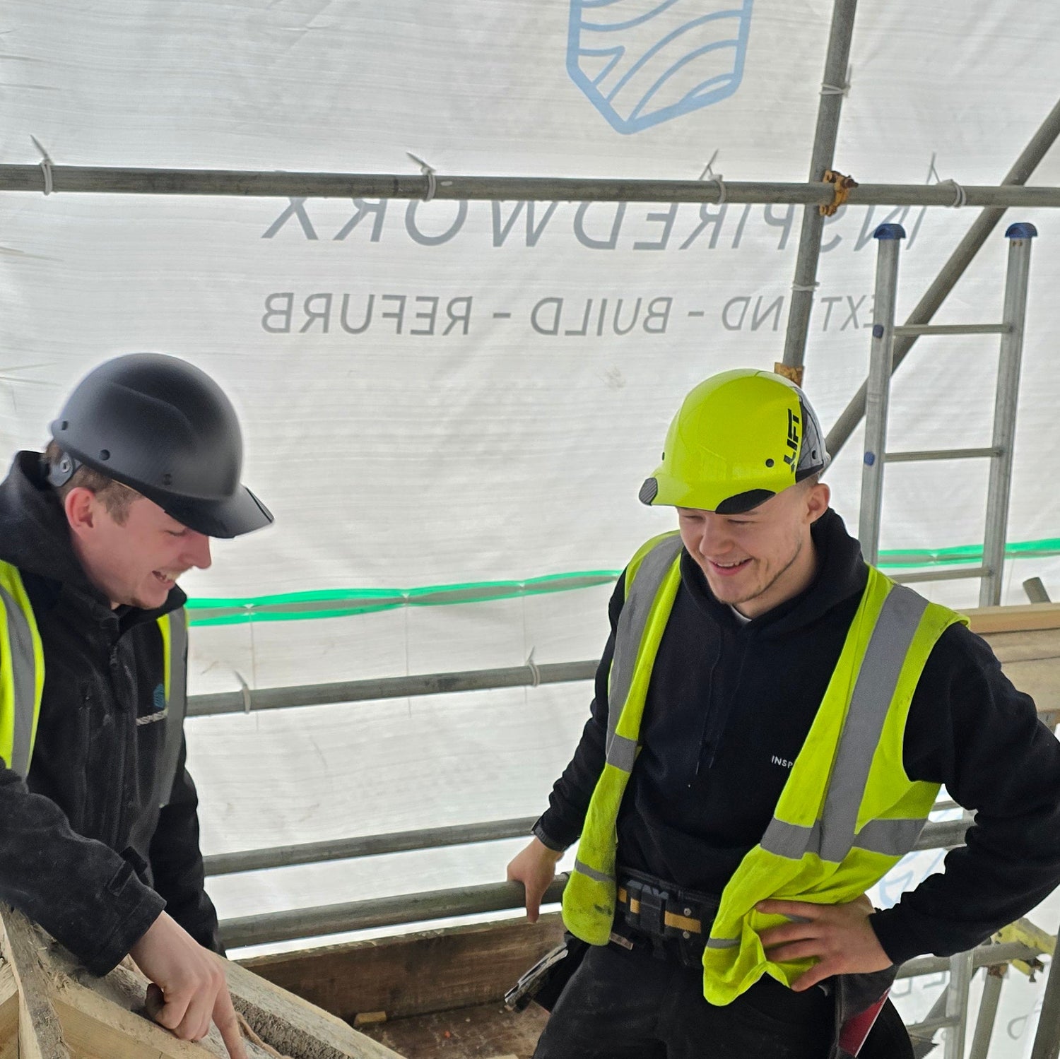 Lift Safety | DAX Carbon Fiber Cap Yellow & Black