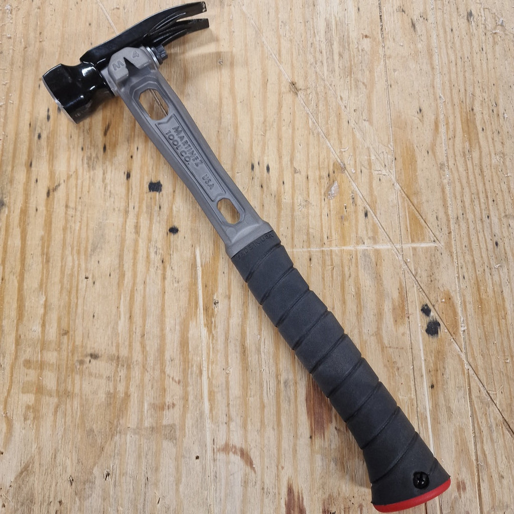 Martillo de acabado de titanio M4 Martinez de 12 oz
